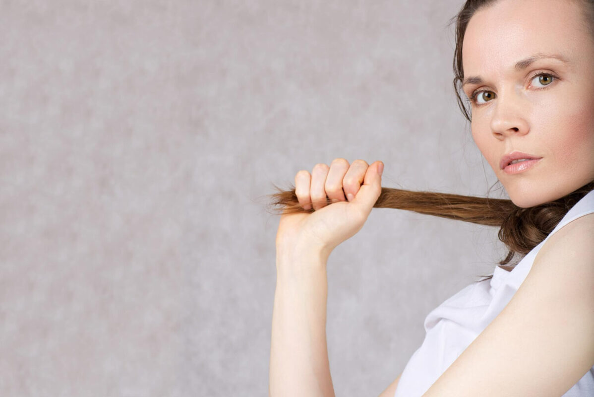 De ce se despica varfurile parului si cum poti preveni deteriorarea lui 1 varfuri despicate